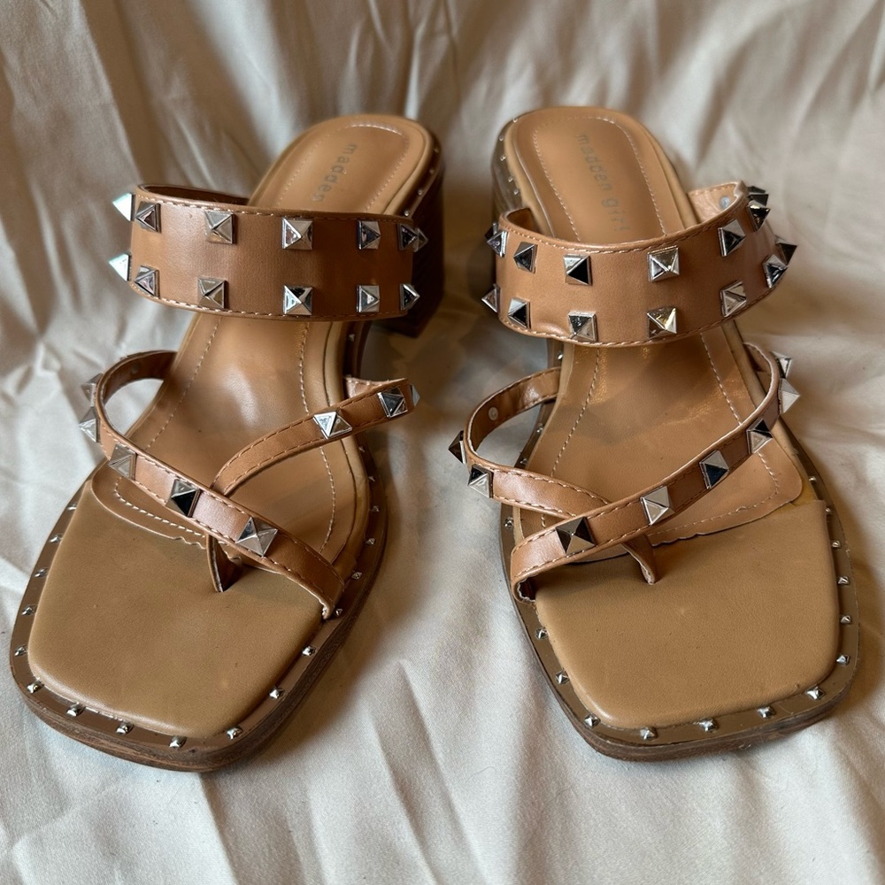 Madden Girl ridleyy studded sandals - Picture 2 of 7